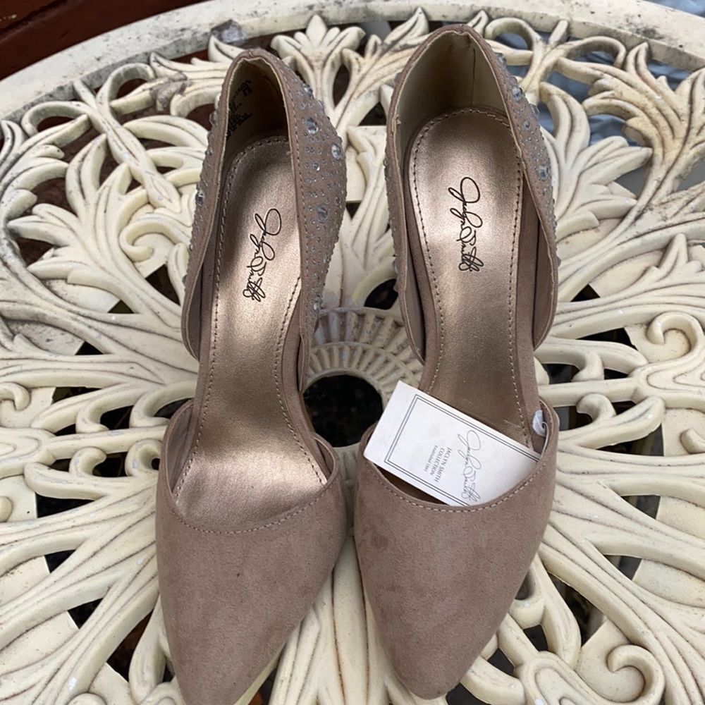 Jaclyn Smith bedazzled heels sz. 5